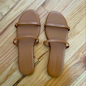 Tkees style sandals